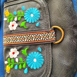 Black Boho Crossbody Bag by Street Level